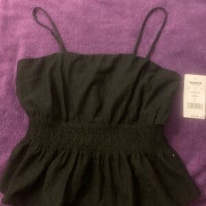 size lg black crop top
